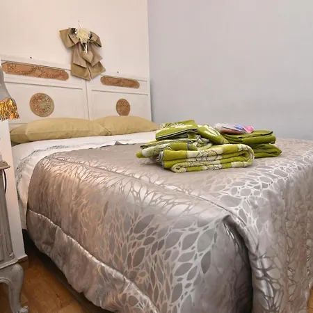 Stanza Romantica شقة